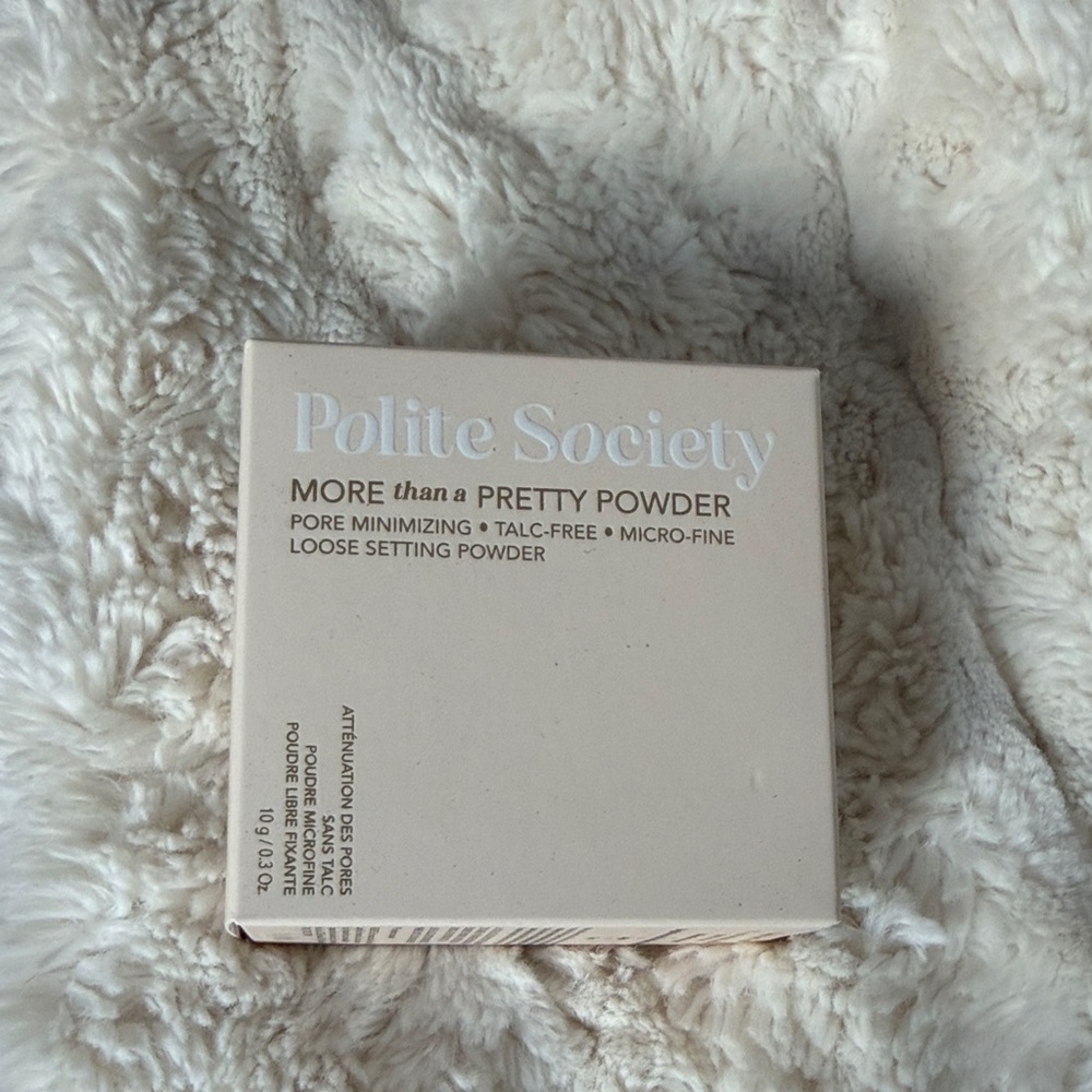 Polite society, more than a pretty powder translucent, poor minimizing